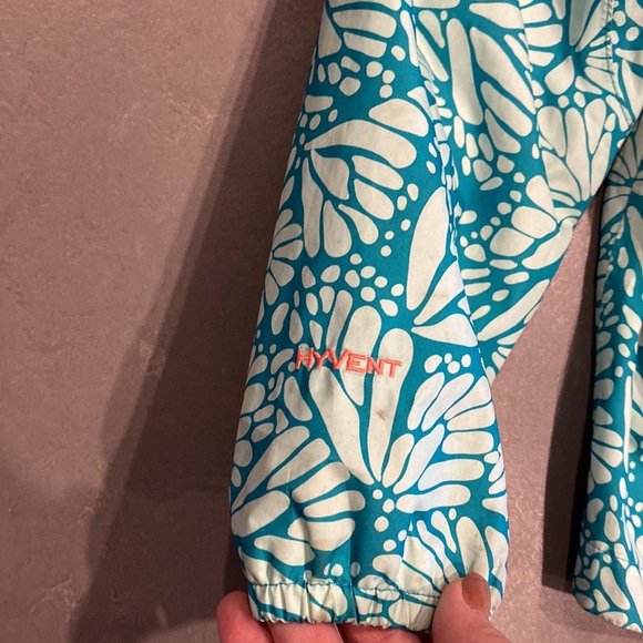 The North Face girls windbreaker Large - Picture 8 of 12